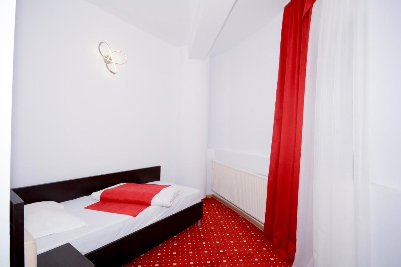 Hotel Magic - Center Piteşti